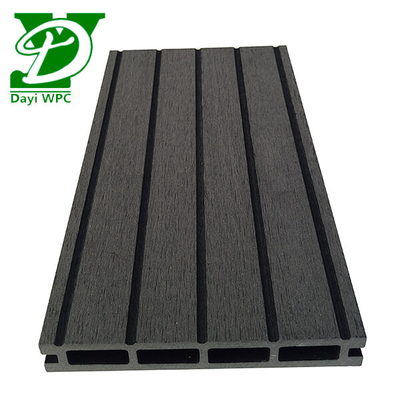 Naturalny kolor drewna plastikowego kompozytu Decking zewnętrzny wilgoć