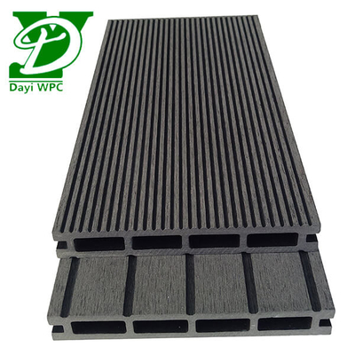 Naturalny kolor drewna plastikowego kompozytu Decking zewnętrzny wilgoć